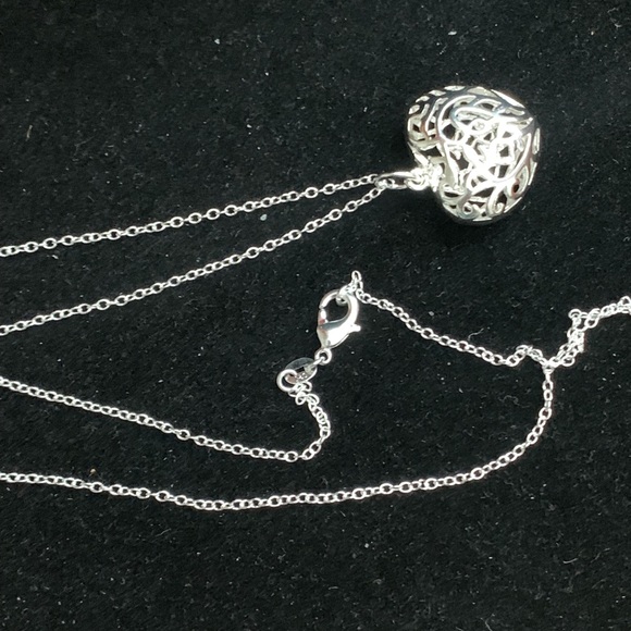 Pendant Charm Necklace - Picture 2 of 4